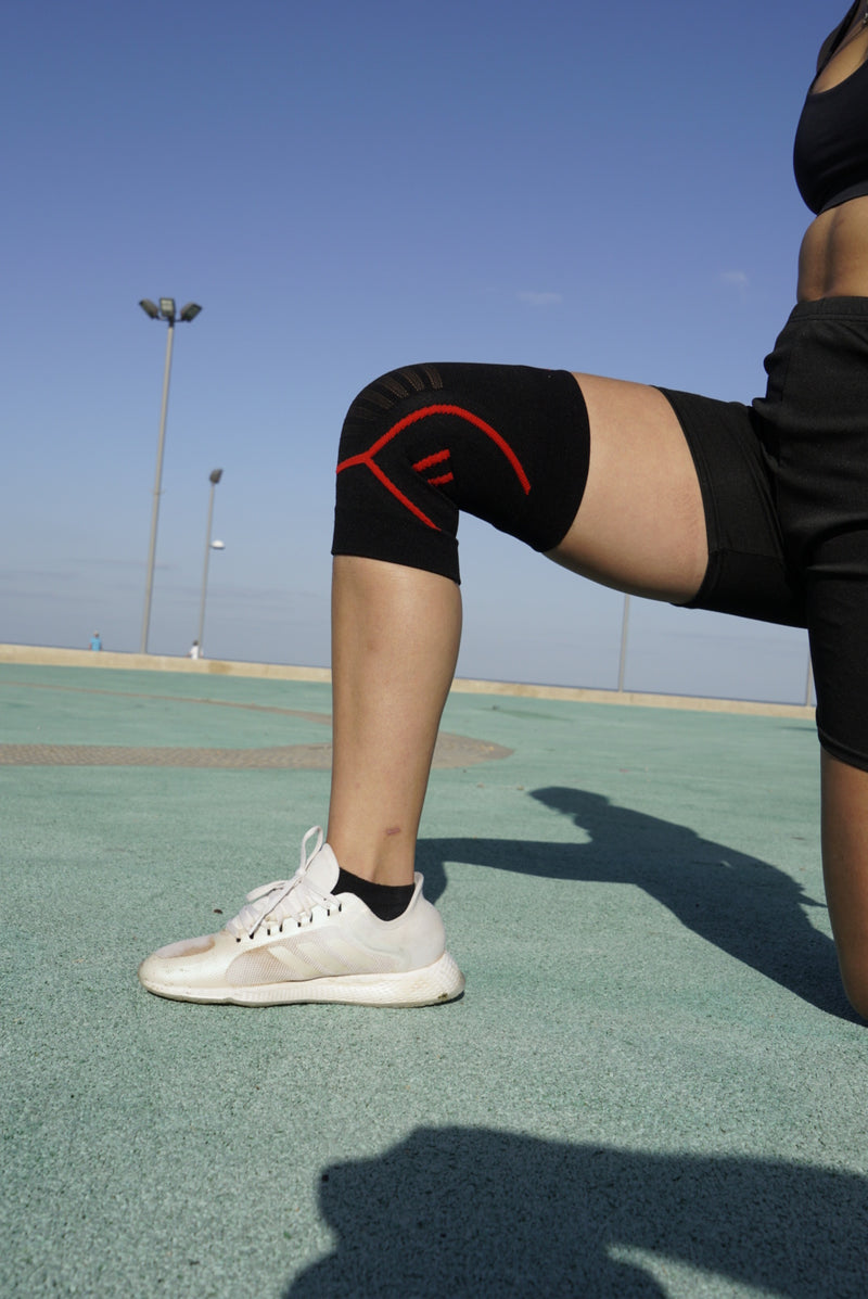 FlexU Orthopedic Proactive X-Way Patella Protective Knee Compression Sleeve.